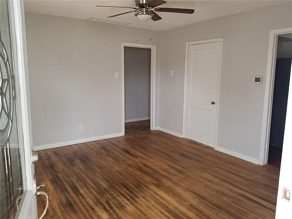 2nd image of 2165 Evergreen Dr