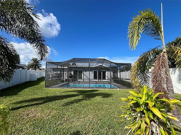 5th image of 13630 Lagoon Dr
