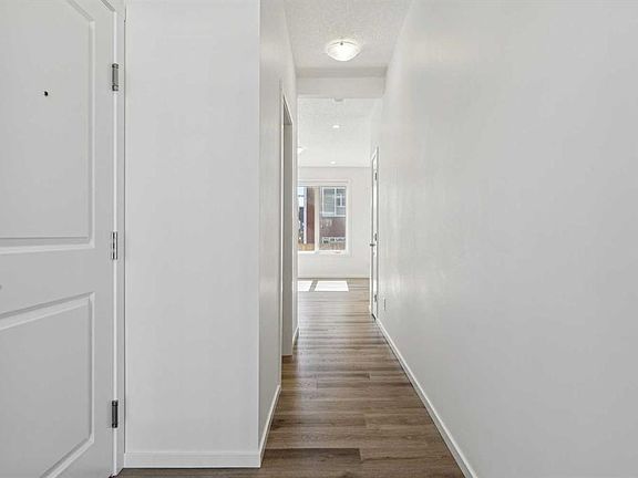 3rd image of 25 N Yorkstone Row SW