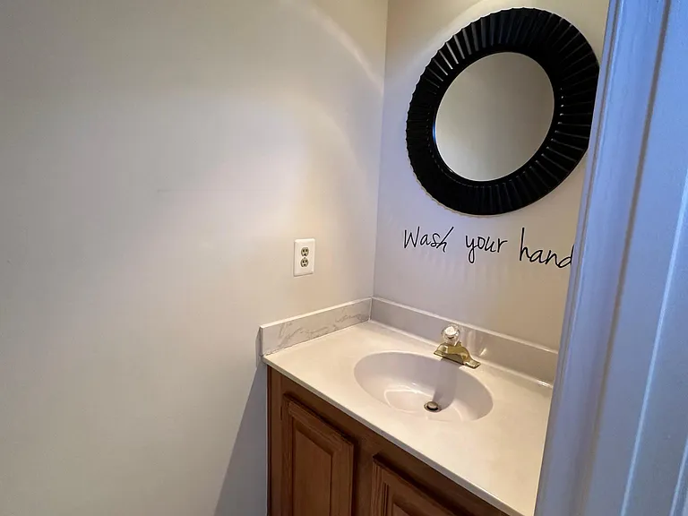 7770 Black Horse Ct — Photo 13