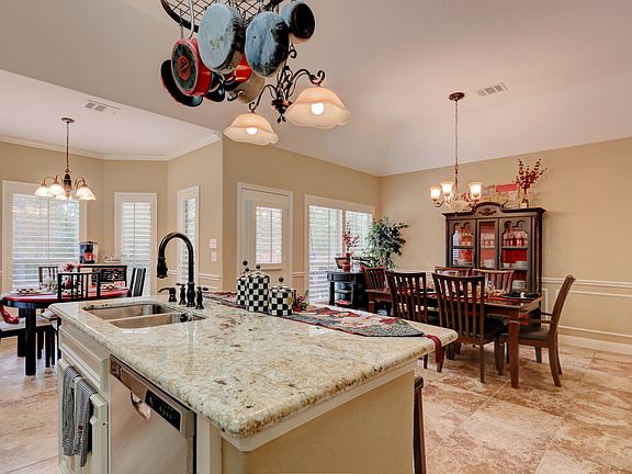 4th image of 22815 Coriander Dr