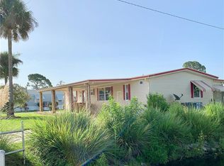 617 Pine Grove Ct, North Fort Myers, FL 33917