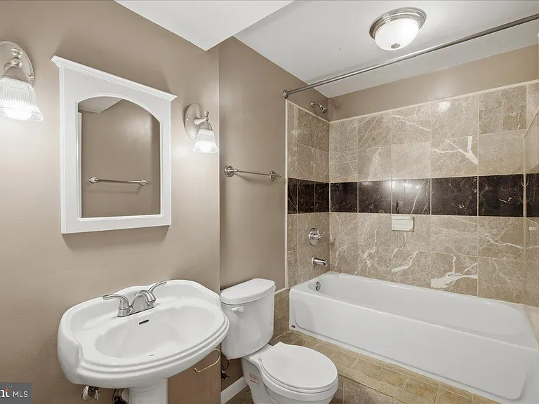 14519 Ravenscar Ct — Photo 28