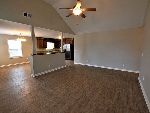2nd image of 1835 Duke Dr