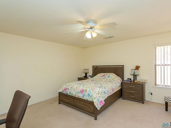 5th image of 3207 N Richardson Ave