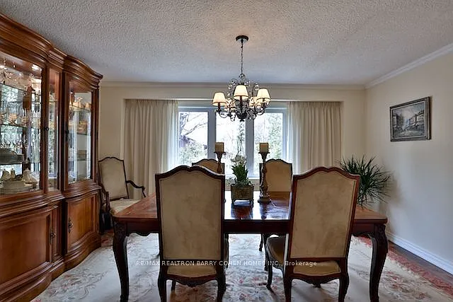 15 Sonata Cres — Photo 4