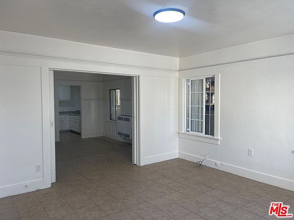 4th image of 708 W Vernon Ave