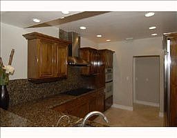 3rd image of 2808 NE 25th Ct