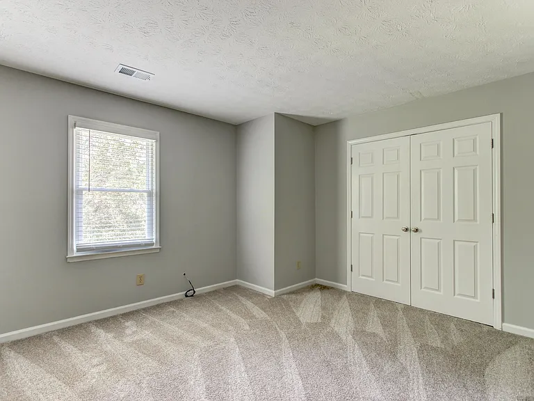 180 Fairfield Cir — Photo 26