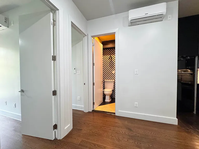 1487 Broadway #2B — Photo 7