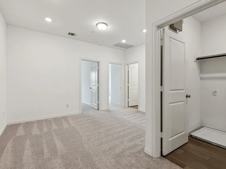 1276 Daybreak Dr — Photo 21