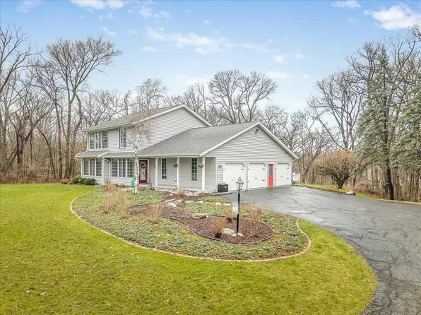 6800 W Thornapple Dr, Janesville, WI 53548