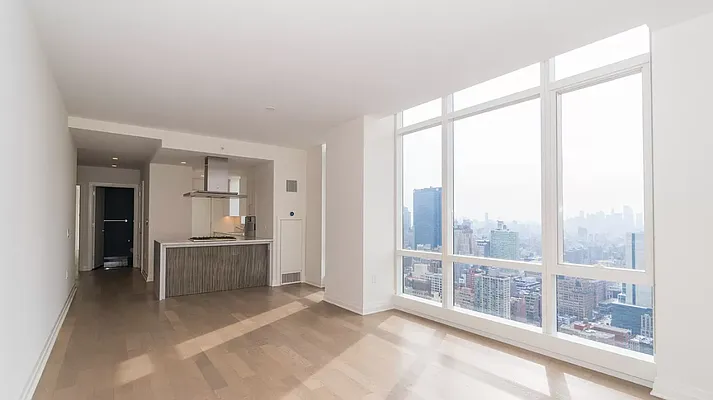 Rented by Square Realty Global Inc | media 2