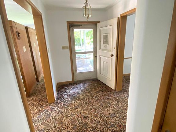 5th image of 185 N 85th St
