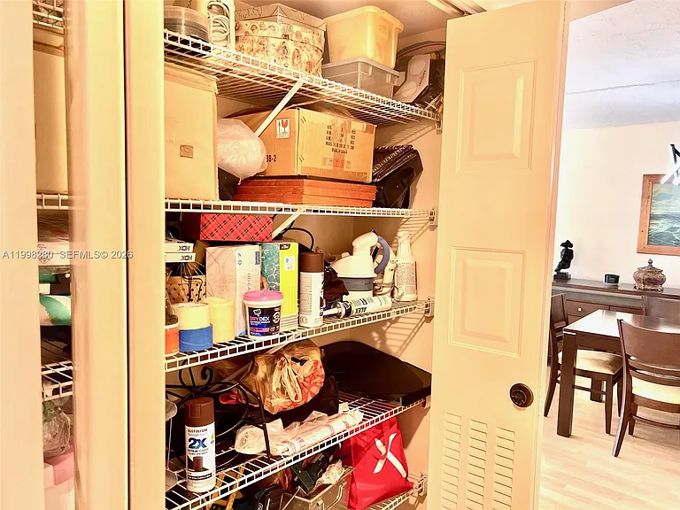 2841 Somerset Dr #215 — Photo 31