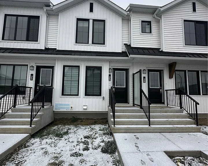 25 Secord Blvd NW — Photo 2