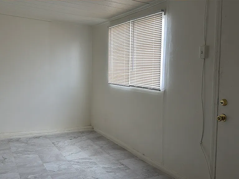 32760 Flagstaff Ave — Photo 14
