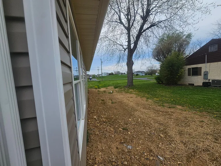 side yard