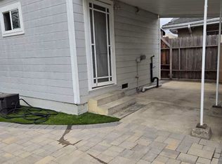 12230 Eucalyptus Ave, Hawthorne, CA 90250