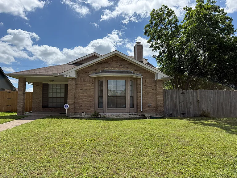 1330 Planters Rd — Photo 2
