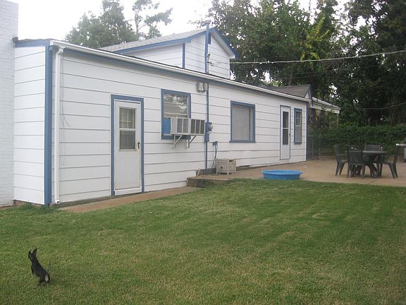 3rd image of 4637 SE 19th St