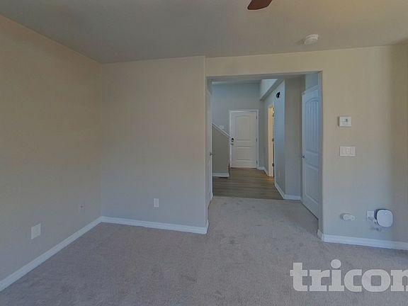 2nd image of 10865 Aliso Dr