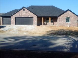1729 Harding Pl, Fayetteville, AR 72701