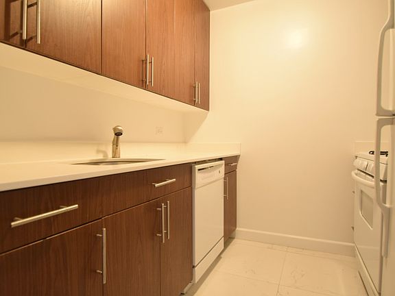 The Capri - Kitchen - GCC-08G