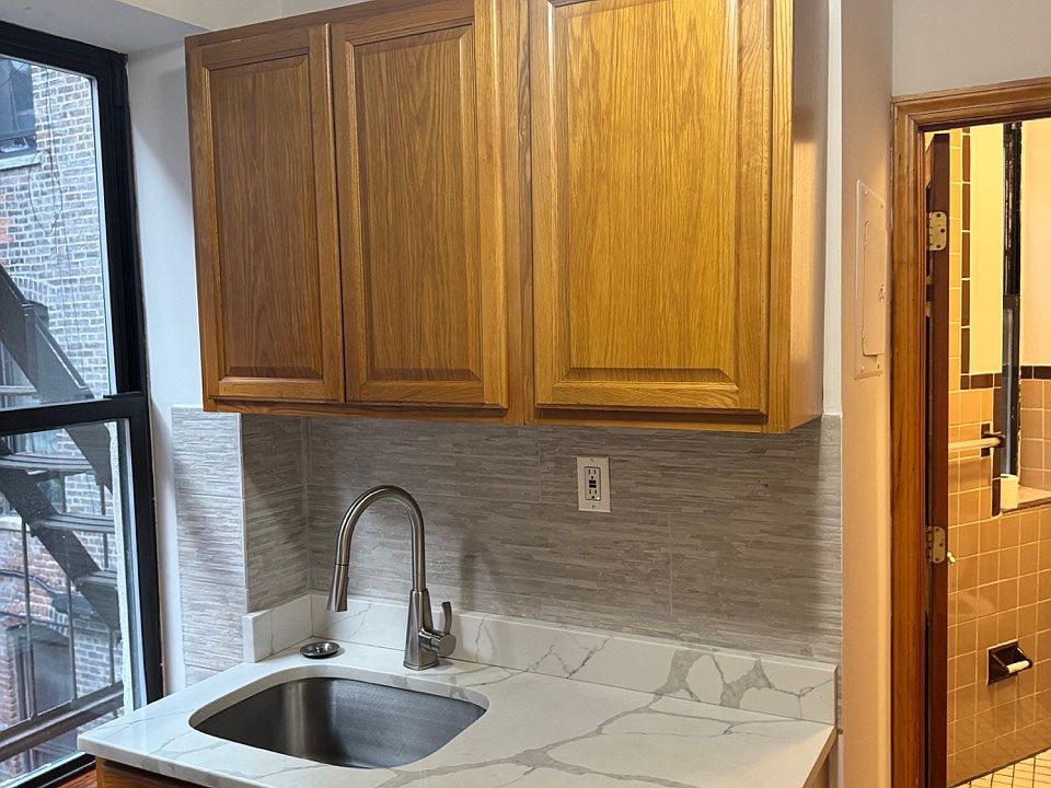 2nd image of 142 E 98th St #121/2