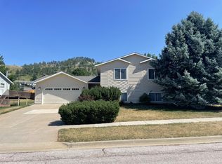 2802 Westgate Dr, Rapid City, SD 57702