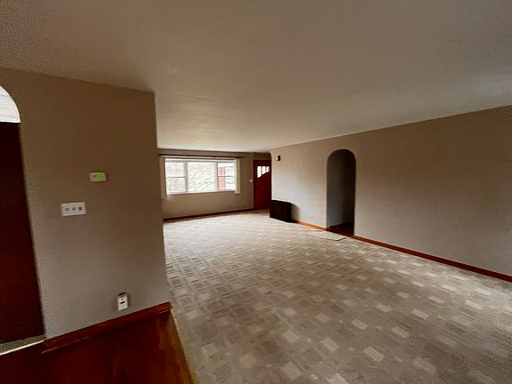 2nd image of 111 Byerly Dr #111
