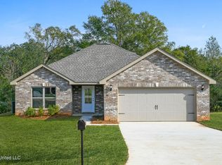 98 Hunters Trce, Picayune, MS 39466