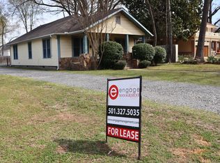 1912 Robinson Ave #A, Conway, AR 72034