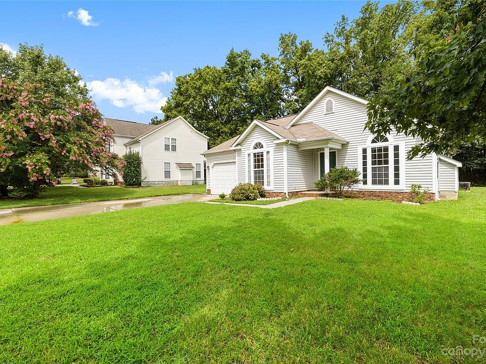 1111 Kerry Greens Dr, Matthews, NC 28104 Zillow
