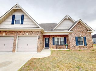 208 Ponderosa Dr, Dothan, AL 36350