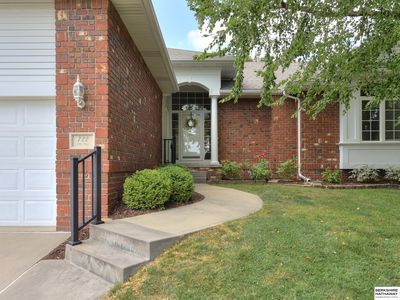 722 Villa Plz, Papillion, NE, 68046