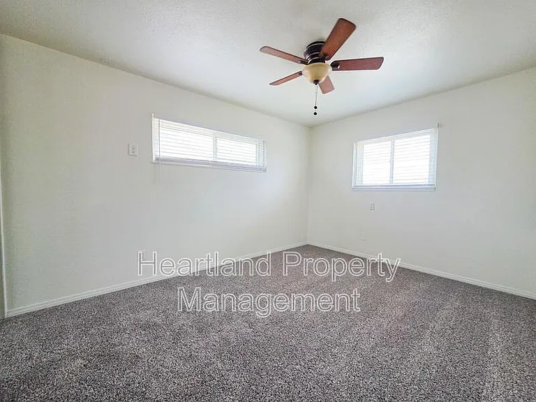 8725 Kelso St — Photo 6