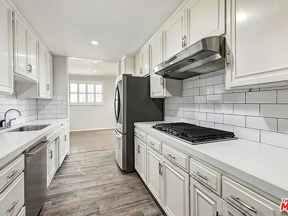 2nd image of 8568 Burton Way APT 211