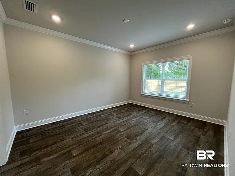 14836 Dayton Cir — Photo 9