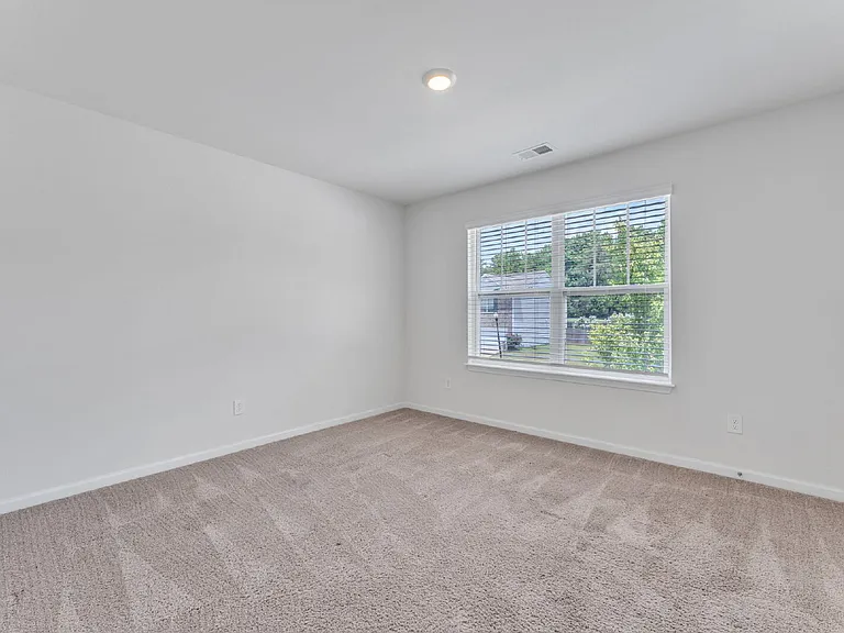 107 Milldale Dr — Photo 25