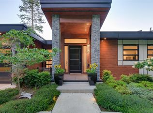 5093 Lochside Dr, Saanich, BC