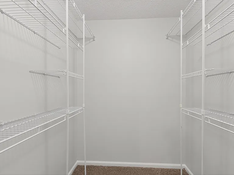 North Bluff Apartments — Photo 38