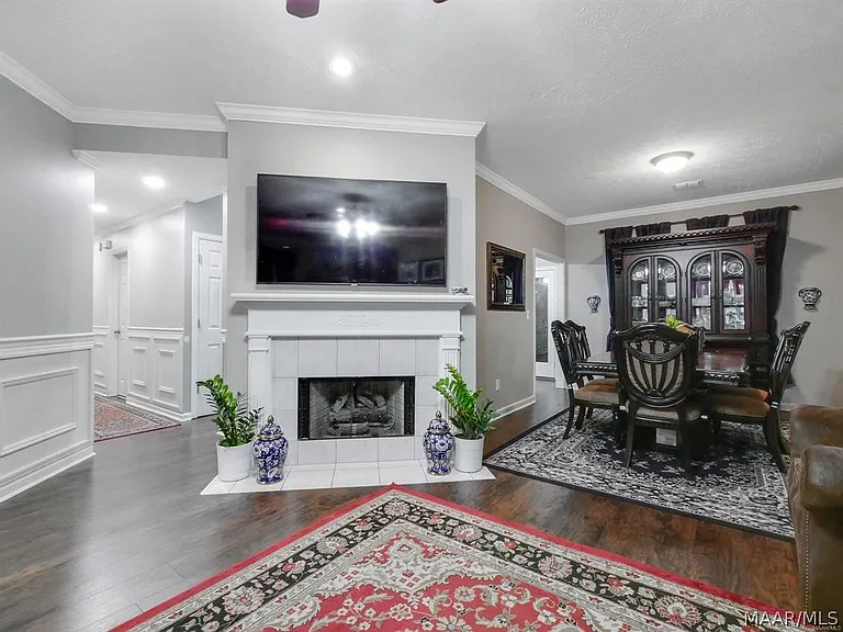 9691 Greythorne Way — Photo 5