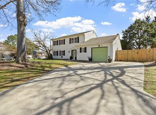 4101 Brookside Ln, Virginia Beach, VA 23452