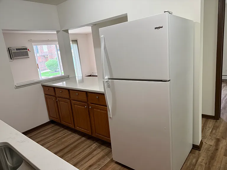 480 Pleasant Run Dr #C — Photo 3