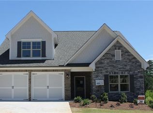 207 Sweetbriar Club Dr, Woodstock, GA 30188