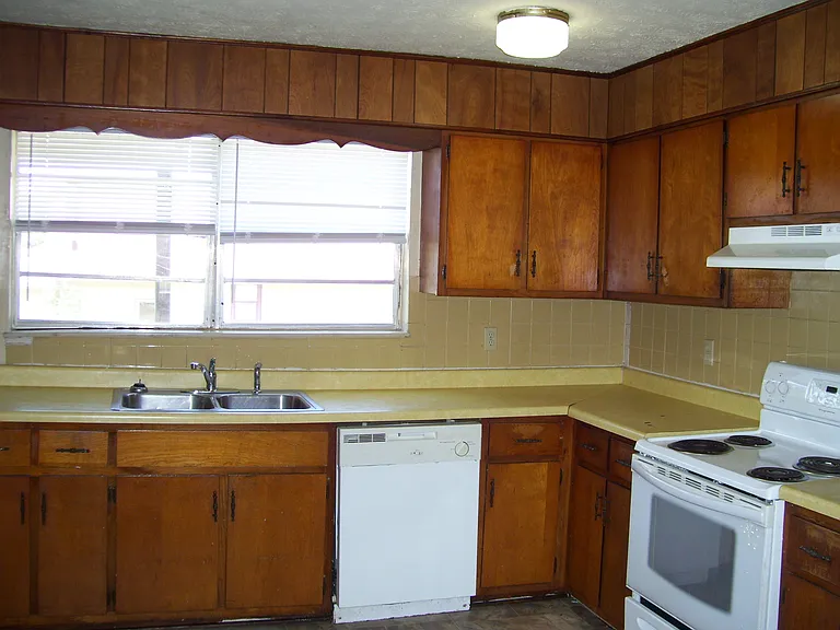 1275 Upton St #1 — Photo 4