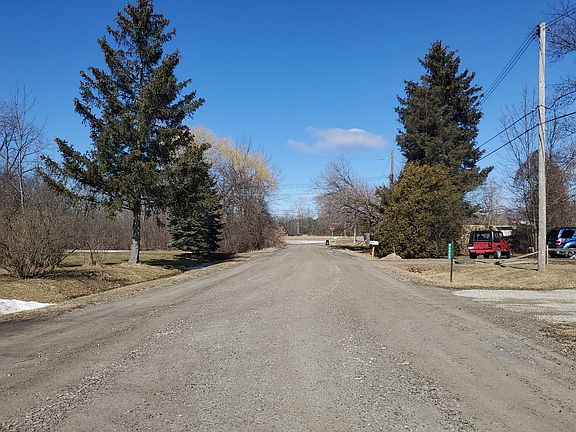5th image of 46830 Nursery St