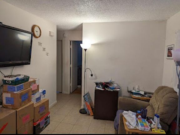 4th image of 3011 Carver St #3011
