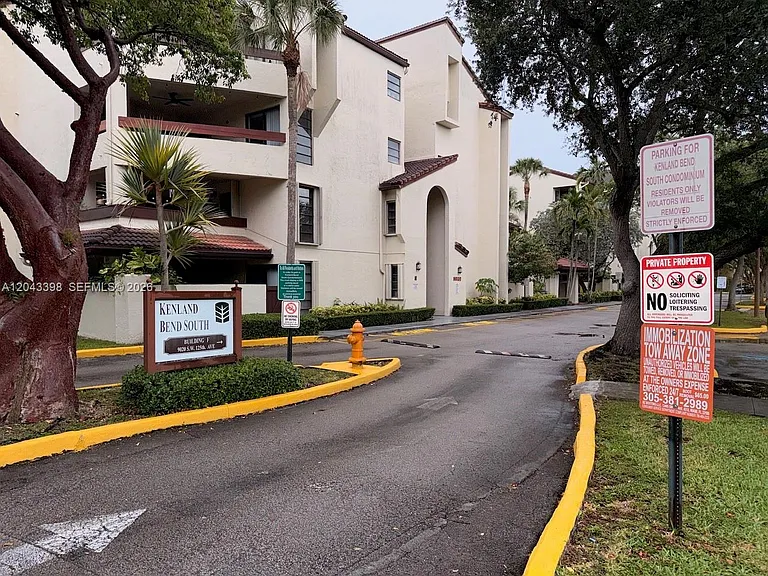 9020 SW 125th Ave #F107 — Photo 2